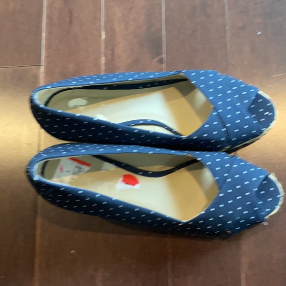 Jodie Navy Wedges - Picture 4 of 7